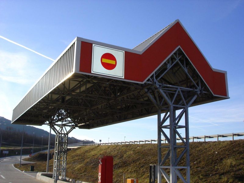 e9fc8e6f-e845-44fb-b329-57b296d6e424